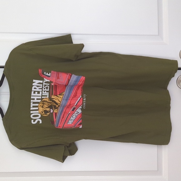 Crown Ivy Tee Shirt Southern Lifestyle Dog Truck Graphic Men's Size M Cotton-402 - Picture 1 of 4